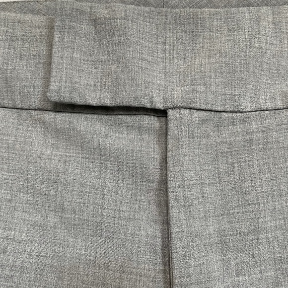 Old Navy Gray Capri - Picture 2 of 3